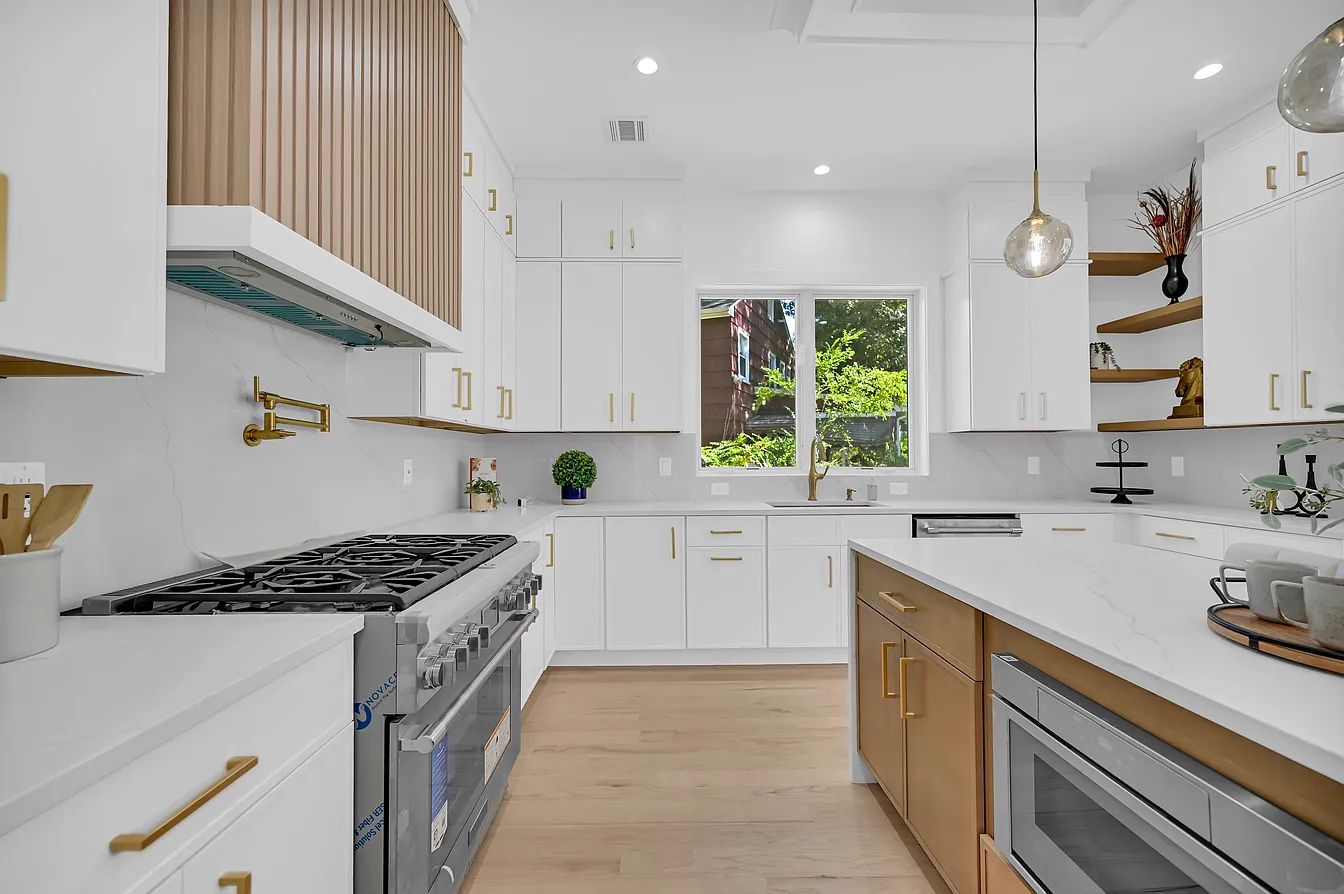 27 Mounthaven Dr Livingston NJ kitchen photo 16